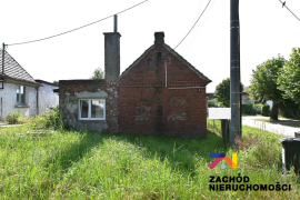 Działka z małym domkiem w Suchej